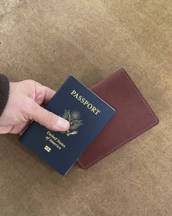 How to use a passport wallet